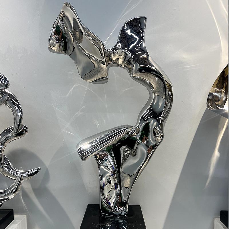 Custom sculpture selection project design detail